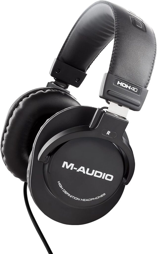 M-Audio HDH40 – Over Ear Studio Headphones with Closed Back Design, Flexible Headband and 2.7m Cable for Studio Monitoring, Podcasting and Recording - Black